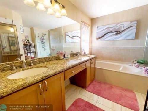 2937 179 Ave, Hollywood FL 33029-1602 exterior