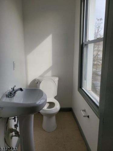 54 2 St, Newark NJ 07107-3106 exterior