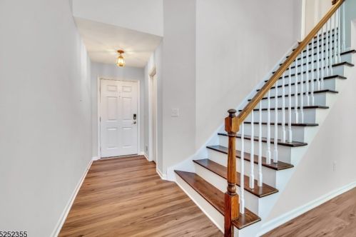 409 Cardinal Ln, Bedminster NJ  07921-1913 exterior