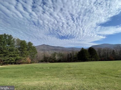 248 Hill Top Ct, Richmond National Battlefiel VA  22835-7135 exterior