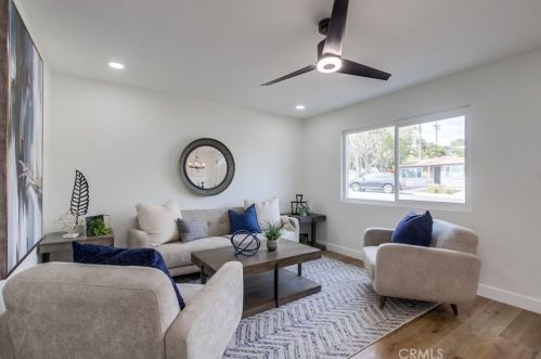 3707 Balboa Dr, Oceanside CA  92056-3947 exterior