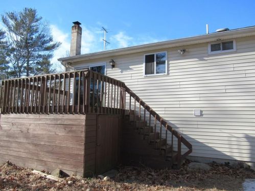 160 Pig Hill Rd, Coventry RI  02827-1606 exterior