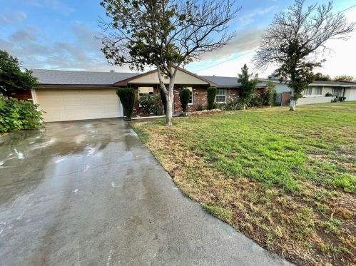 19413 Lurelane St, Rialto, CA 92376-2622