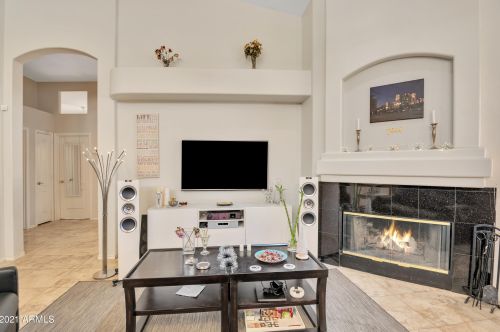 16010 13 Pl, Phoenix AZ 85042-5664 exterior