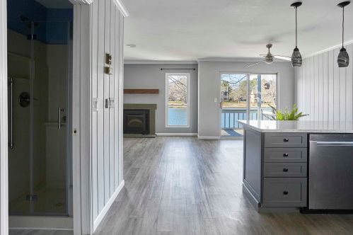 16 Pond Dr, Rhinebeck NY  12572-1926 exterior