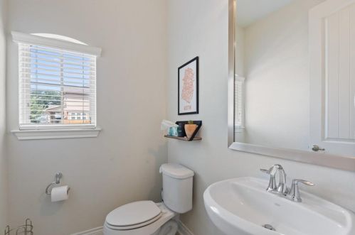 6629 Alleyton Dr, Austin TX 78725-2915 exterior