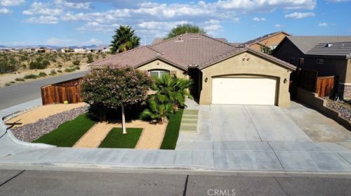 15891 Fairfields Ln, Victorville, CA 92394-6764