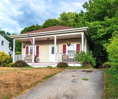 56 Mesier Ave, New Hamburg, NY 12590-3721