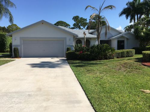 2845 Riviera Dr, Delray Beach, FL 33445-7677