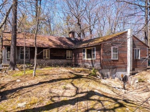 11 Gile Rd, Ossipee, NH 03864-7106