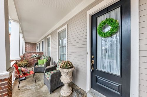 1047 Parkview Blvd, Pittsburgh, PA 15217-2555
