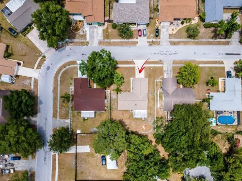 1562 Twin Palms Loop, Lutz FL  33559-6763 exterior