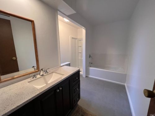 704 Sequoia St, Windsor CA  95492-9328 exterior