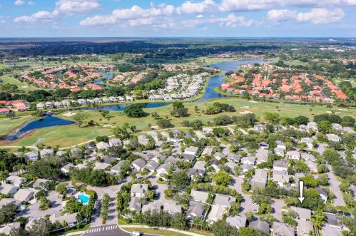 26 Governors Ct, West Palm Beach, FL 33418-7159