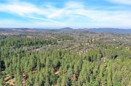 13267 Squirrel Creek Rd, Grass Valley CA 95945-4551 exterior