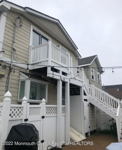 229 15th Ave, Belmar NJ  07719-2521 exterior