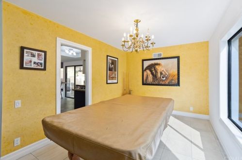 22301 Chestnut Ln, El Toro CA  92630-4306 exterior