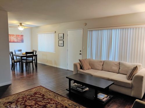 382 Coronado Ave, Long Beach, CA 90814-2679