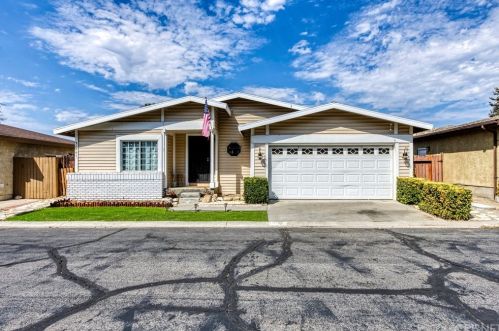 31961 Cinnabar Ln, Santa Clarita, CA 91384-3120