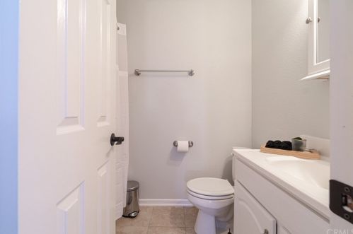 5459 Centralia St, Long Beach CA  90808-1456 exterior