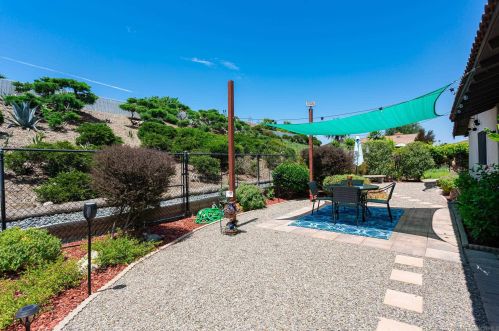 16670 Bernardo Oaks Dr, San Diego CA  92128-2837 exterior