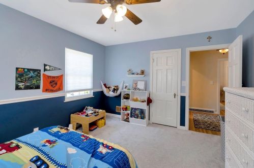 3935 Eileen Dr, Cincinnati OH 45209-2016 exterior