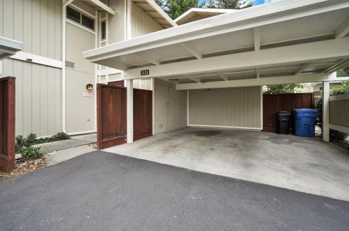 1131 San Ramon Valley Blvd, Danville, CA 94526-4852