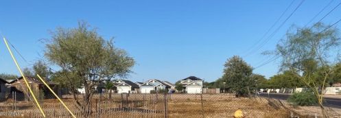 5047 10 St, Phoenix AZ 85086-0753 exterior