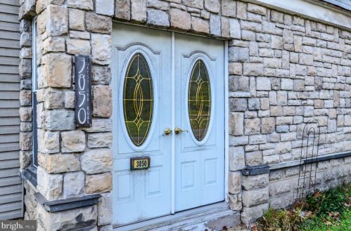 3850 Forest Inn Rd, Palmerton, PA 18071-5851