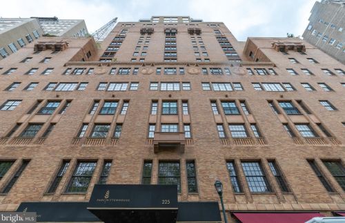 219 18th St, Philadelphia PA  19103-6141 exterior