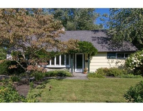 39 Franconia Ave, Natick MA  01760-2722 exterior