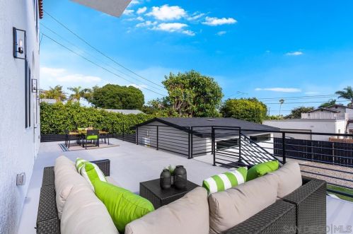 1533 Beryl St, San Diego CA  92109-2106 exterior