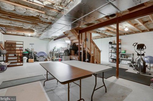 2112 Northview Ln, Harrisburg PA 17110-3911 exterior