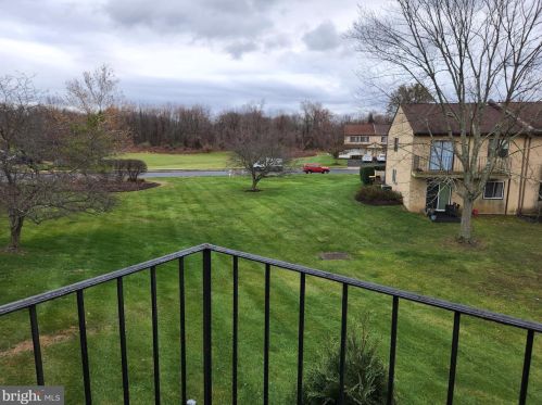 1012 Gum Pl, Huntingdon Valley PA  19006-1716 exterior