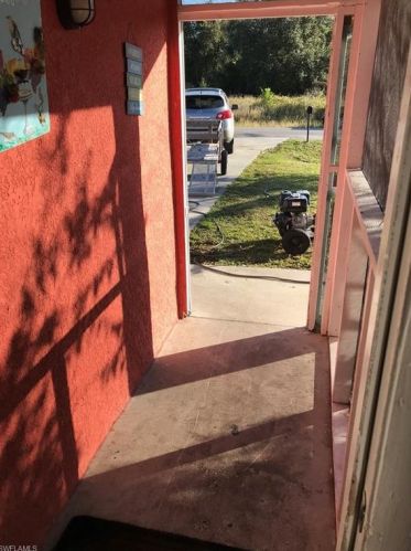 4014 12th St, Lehigh Acres, FL 33976-2720