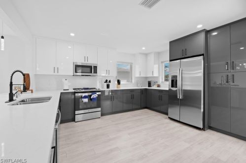 1414 6 Ave, Cape Coral FL  33909-0013 exterior