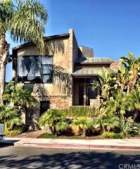 1402 Balboa Blvd, Newport Beach CA  92661-1011 exterior