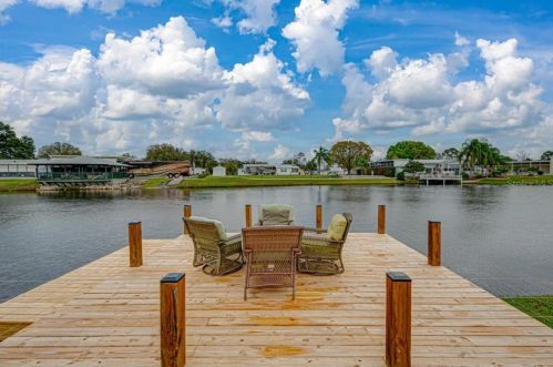 4990 Mount Olive Shores Dr, Polk City FL  33868-9307 exterior