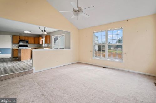 2 Ethan Ter, Swedesboro NJ  08085-4035 exterior