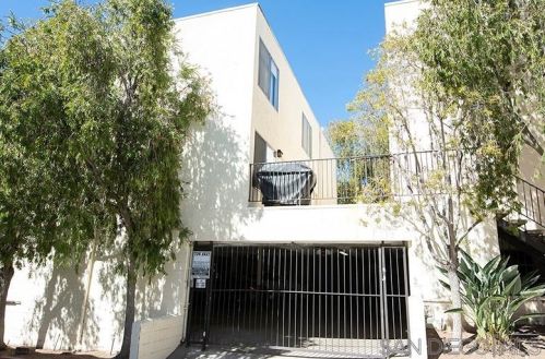 5725 Linda Vista Rd, San Diego CA 92110-1612 exterior