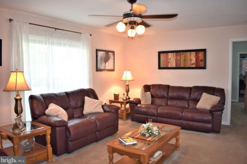 94 Whitaker Way, Camden-Wy DE  19934-4508 exterior