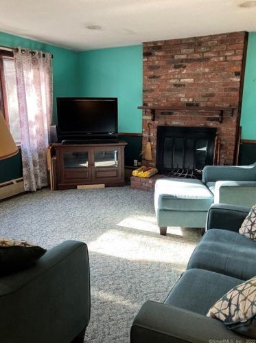 16 Wall St, Terryville, CT 06786-6341
