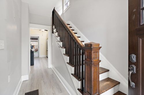 130 Mound St, Ambridge, PA 15003-1252