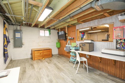 6559 5 Ave, Kenosha WI 53143-6101 exterior