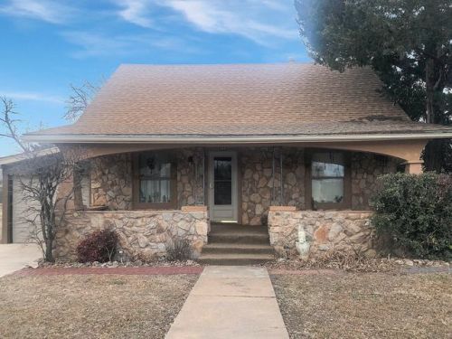304 Kiowa Ave, Hardtner, KS 67057-8818