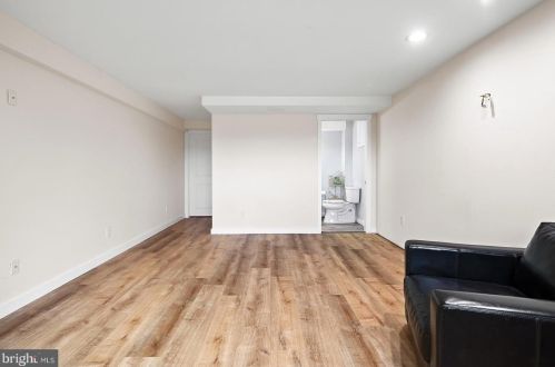 105 Ivy Ln, Glen Mills PA  19342-1319 exterior