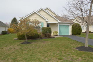 10 Valley Stream Ln, Lakewood NJ  08701-5753 exterior