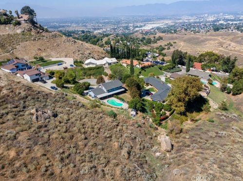 12065 Westwood Ln, Colton CA  92313-5309 exterior