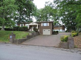 804 Liberty Dr, Kingsport, TN 37663-3683