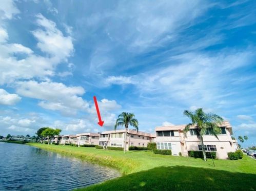 366 Saxony H, Delray Beach FL  33446-1007 exterior